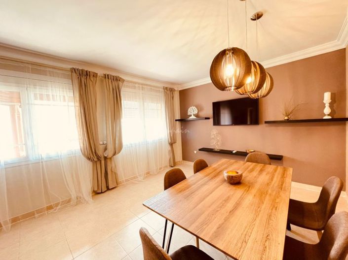 Image No.2-Villa de 4 chambres à vendre à Los Cristianos