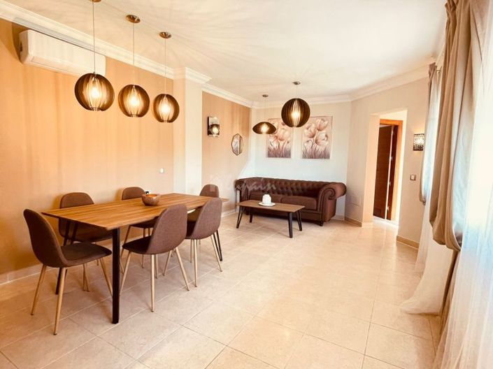 Image No.4-Villa de 4 chambres à vendre à Los Cristianos