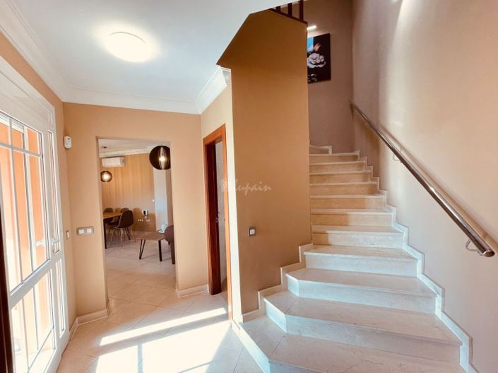 Image No.5-Villa de 4 chambres à vendre à Los Cristianos