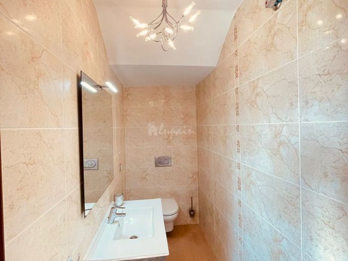 Image No.9-Villa de 4 chambres à vendre à Los Cristianos