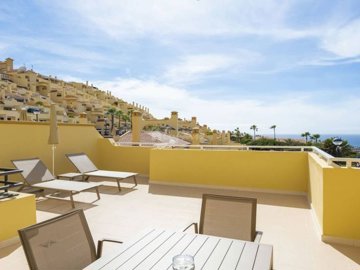 1333487438apartment8