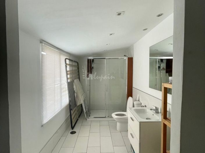 Image No.11-Commercial for sale