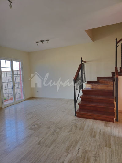 Image No.10-3 Bed Townhouse for sale