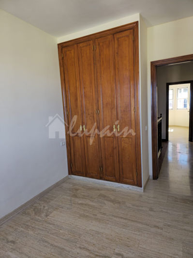 Image No.13-3 Bed Townhouse for sale