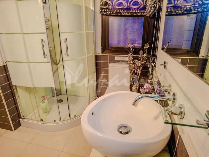 Image No.17-4 Bed Villa for sale