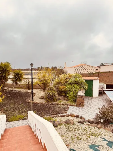 Image No.2-4 Bed Country House for sale