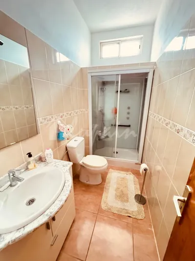 Image No.20-4 Bed Country House for sale