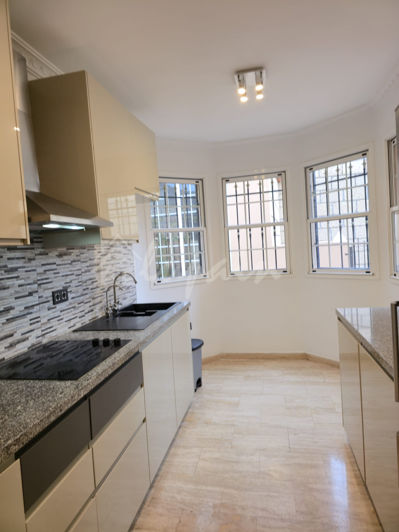 Image No.21-3 Bed Townhouse for sale