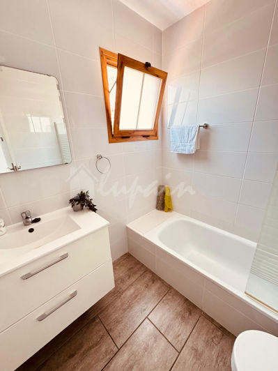 Image No.27-2 Bed Apartment for sale