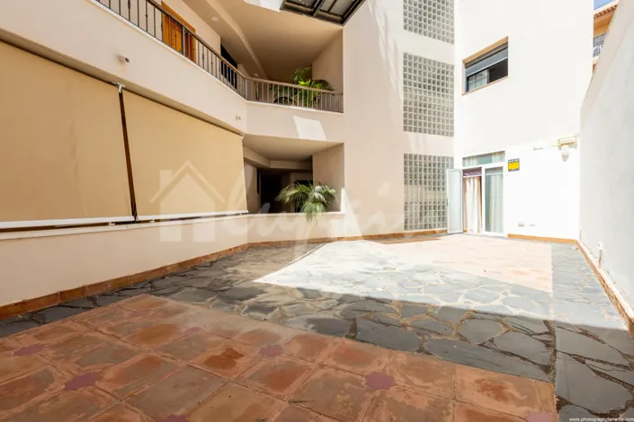 Image No.1-Studio for sale