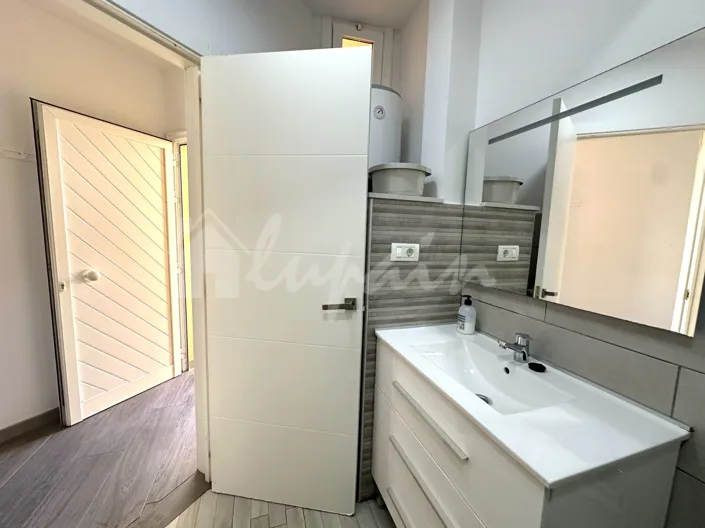 Image No.10-1 Bed Apartment for sale