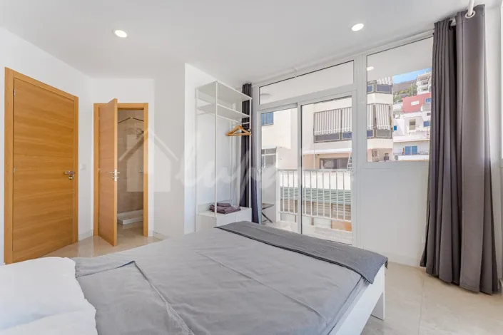 Image No.15-Commercial de 5 chambres à vendre à Los Cristianos