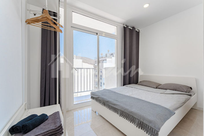 Image No.18-5 Bed Commercial for sale