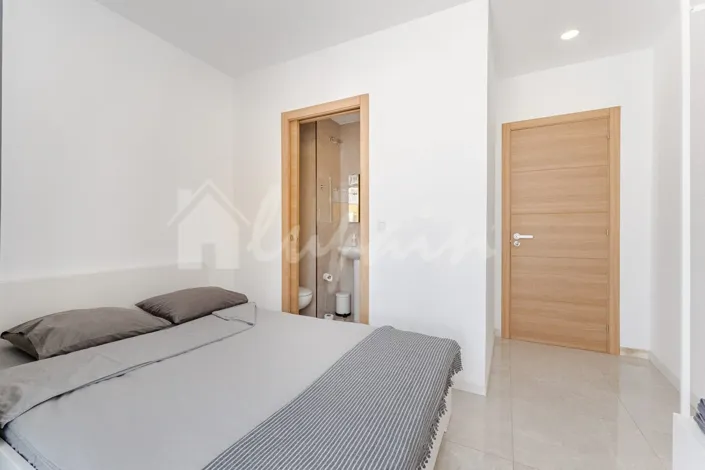 Image No.19-Commercial de 5 chambres à vendre à Los Cristianos