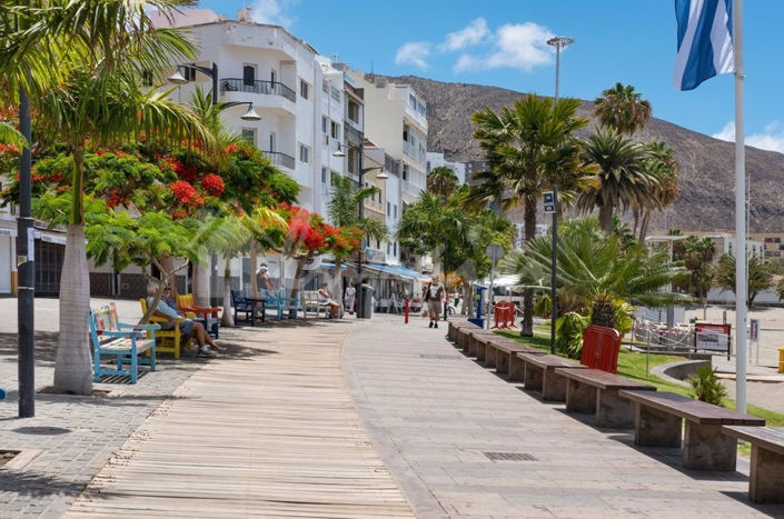 Image No.39-5 Bed Commercial for sale