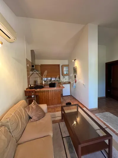 Image No.10-4 Bed Country House for sale