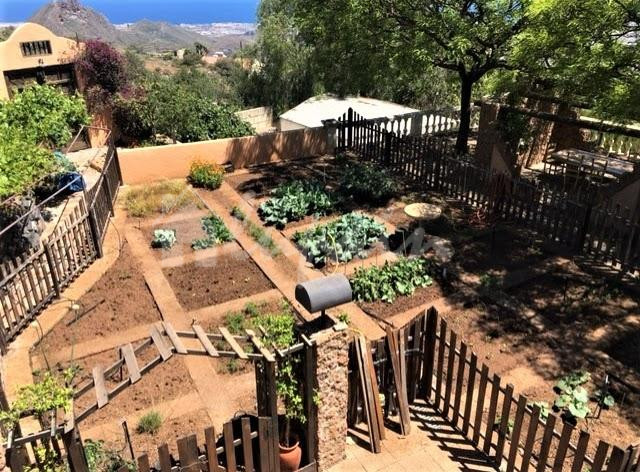 Image No.23-4 Bed Country House for sale