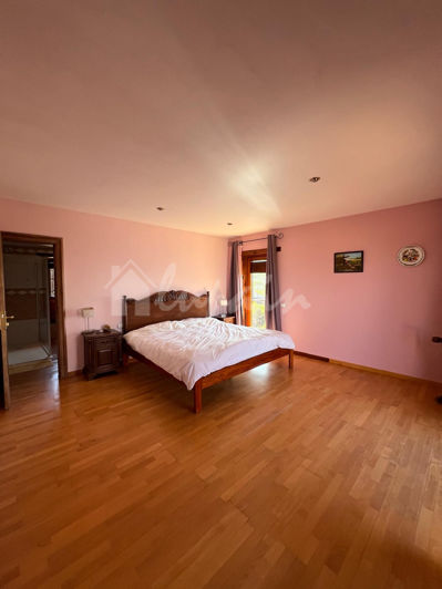 Image No.32-4 Bed Country House for sale