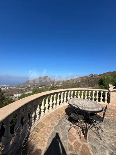 Image No.7-4 Bed Country House for sale