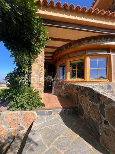 Image No.7-4 Bed Country House for sale