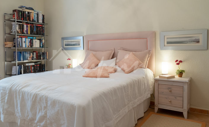 Image No.1-3 Bed Villa for sale