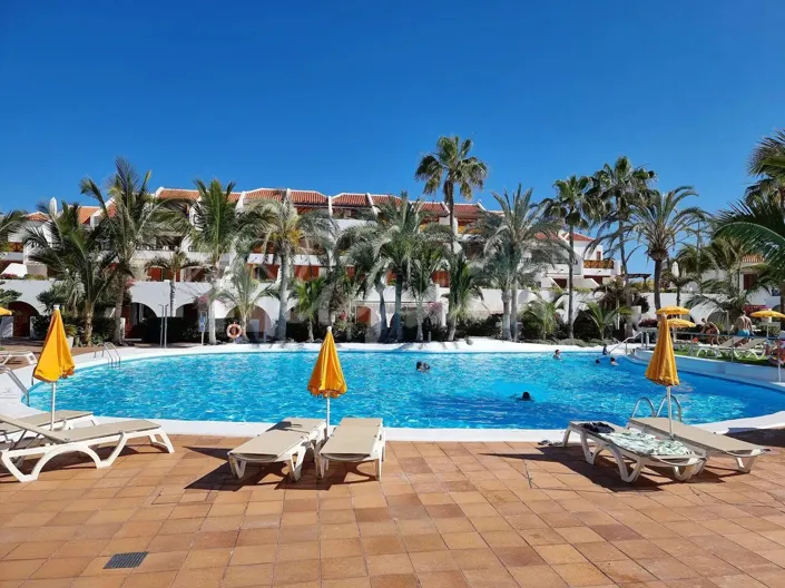 Image No.1-Studio for sale