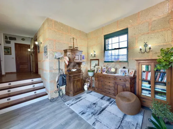 Image No.17-3 Bed Villa for sale