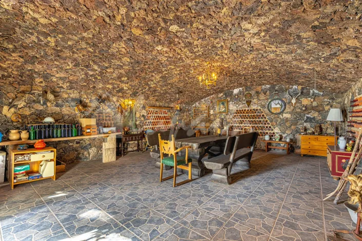 Image No.25-5 Bed Villa for sale