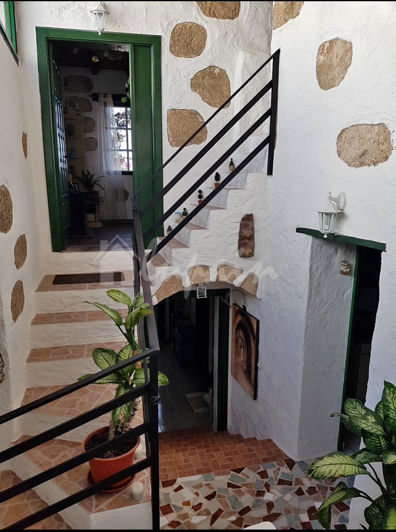 Image No.16-5 Bed Country House for sale