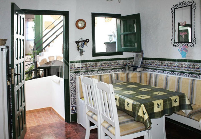 Image No.8-5 Bed Country House for sale