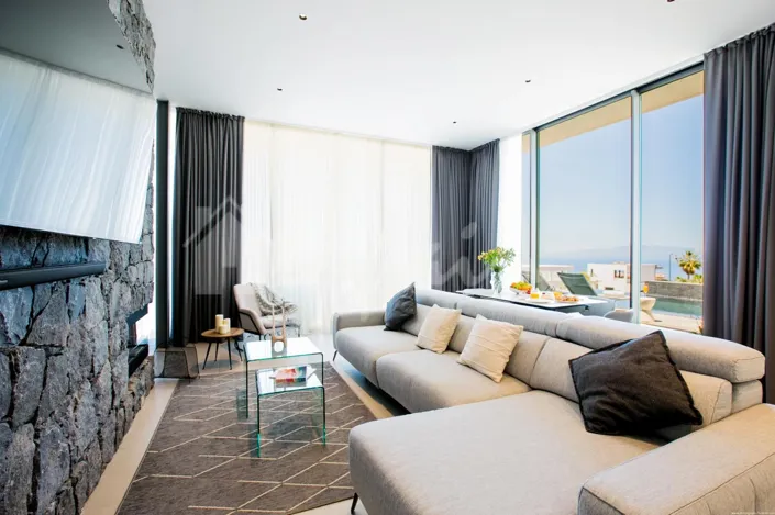 Image No.10-3 Bed Villa for sale