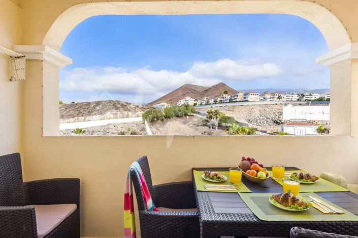 Image No.3-Appartement de 2 chambres à vendre à Los Cristianos