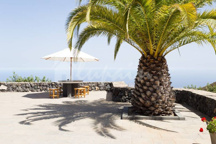 Image No.8-2 Bed Finca for sale