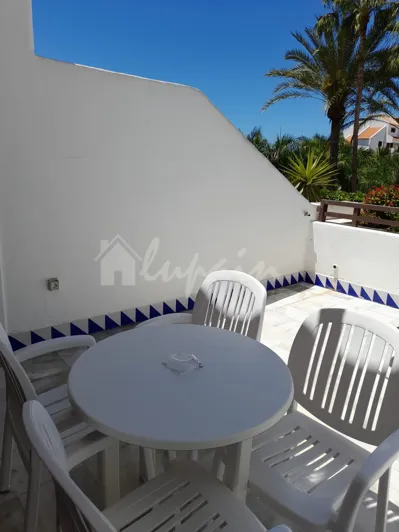 Image No.1-Studio for sale