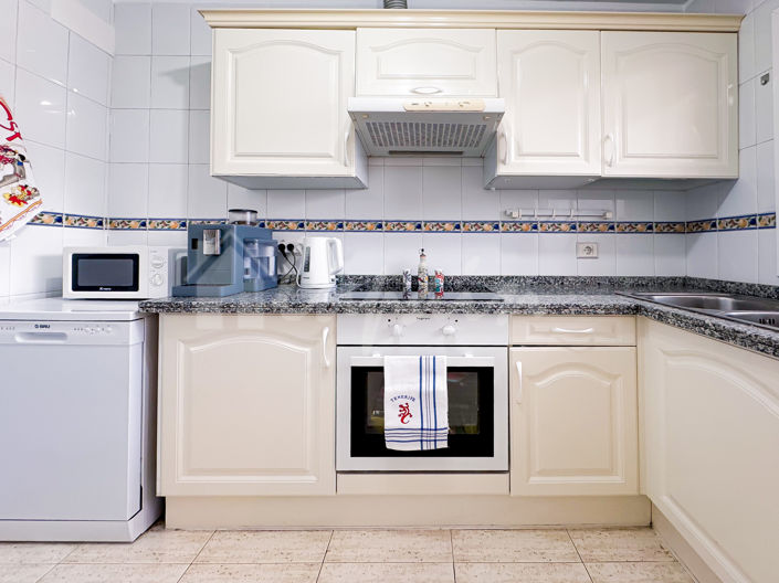 Image No.15-4 Bed Apartment for sale