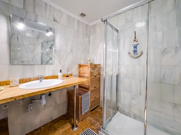 Image No.27-4 Bed Apartment for sale