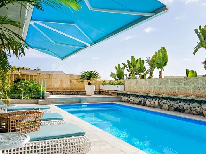 Image No.3-Villa de 4 chambres à vendre à Costa Adeje