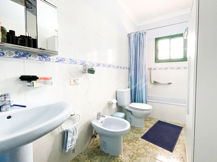 Image No.17-3 Bed Villa for sale