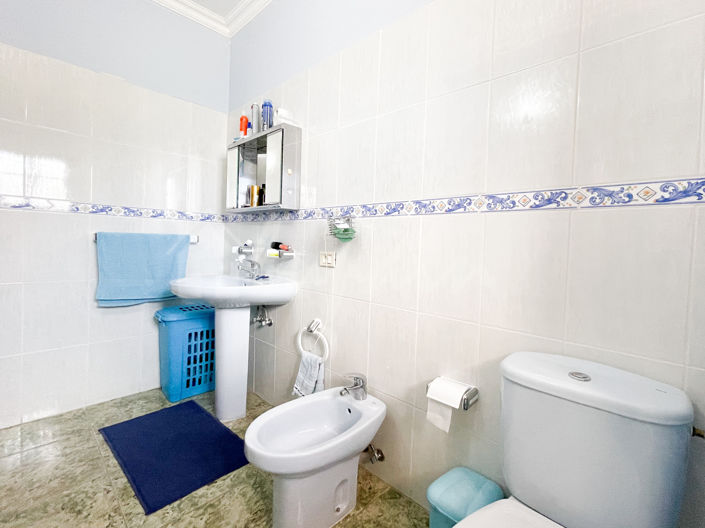 Image No.18-3 Bed Villa for sale