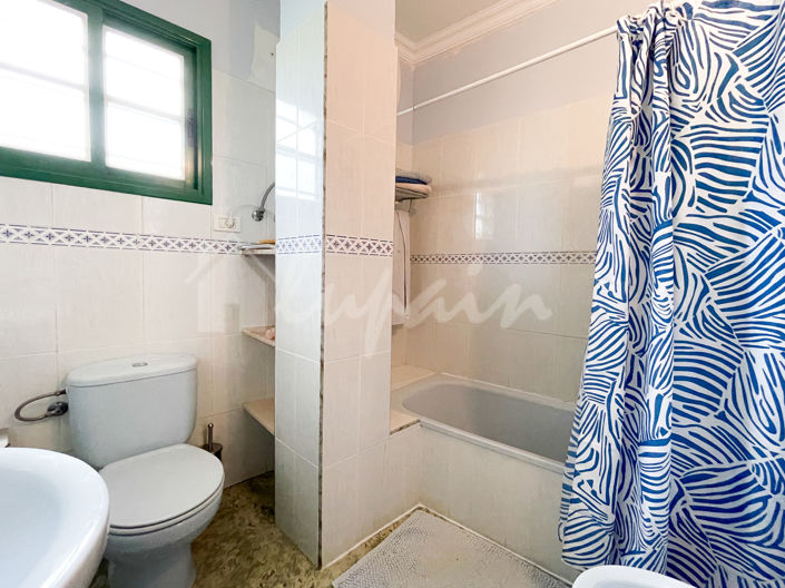 Image No.23-3 Bed Villa for sale