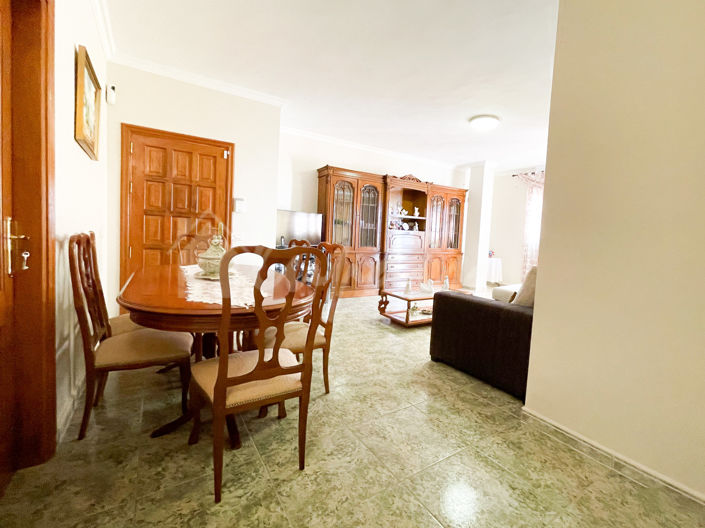 Image No.8-3 Bed Villa for sale