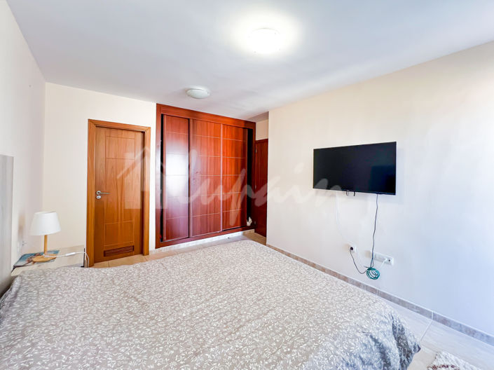 Image No.19-3 Bed Townhouse for sale