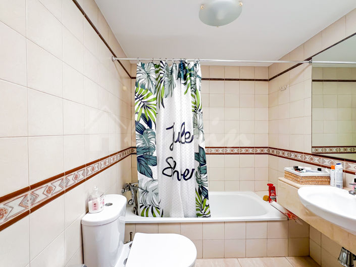 Image No.27-3 Bed Townhouse for sale