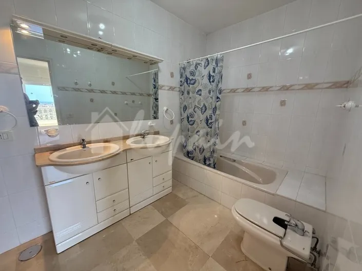 Image No.25-2 Bed Apartment for sale