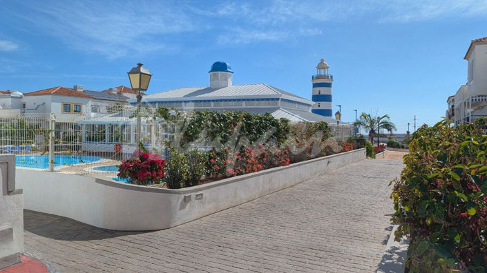 Image No.28-2 Bed Apartment for sale