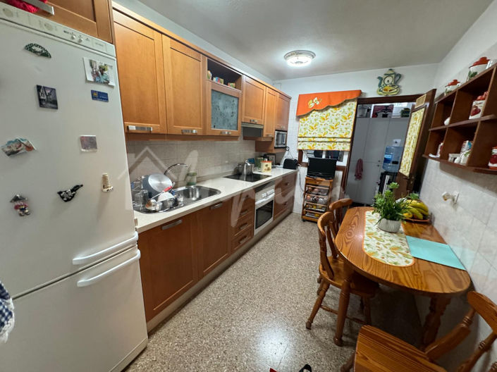 Image No.11-3 Bed Apartment for sale