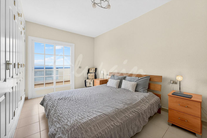 Image No.10-3 Bed Townhouse for sale