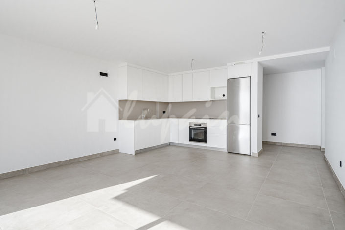 Image No.8-3 Bed Apartment for sale