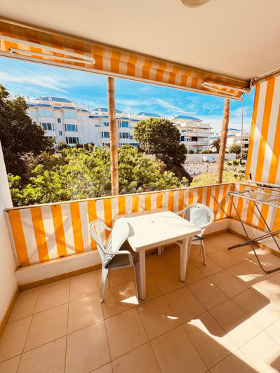 Image No.8-Studio for sale