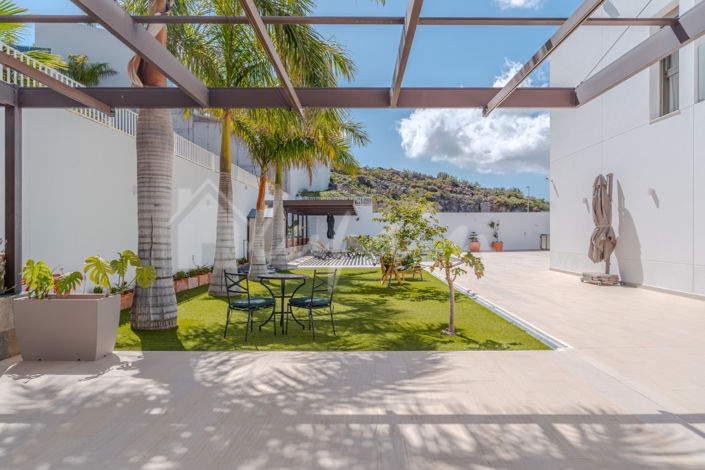 Image No.10-5 Bed Villa for sale